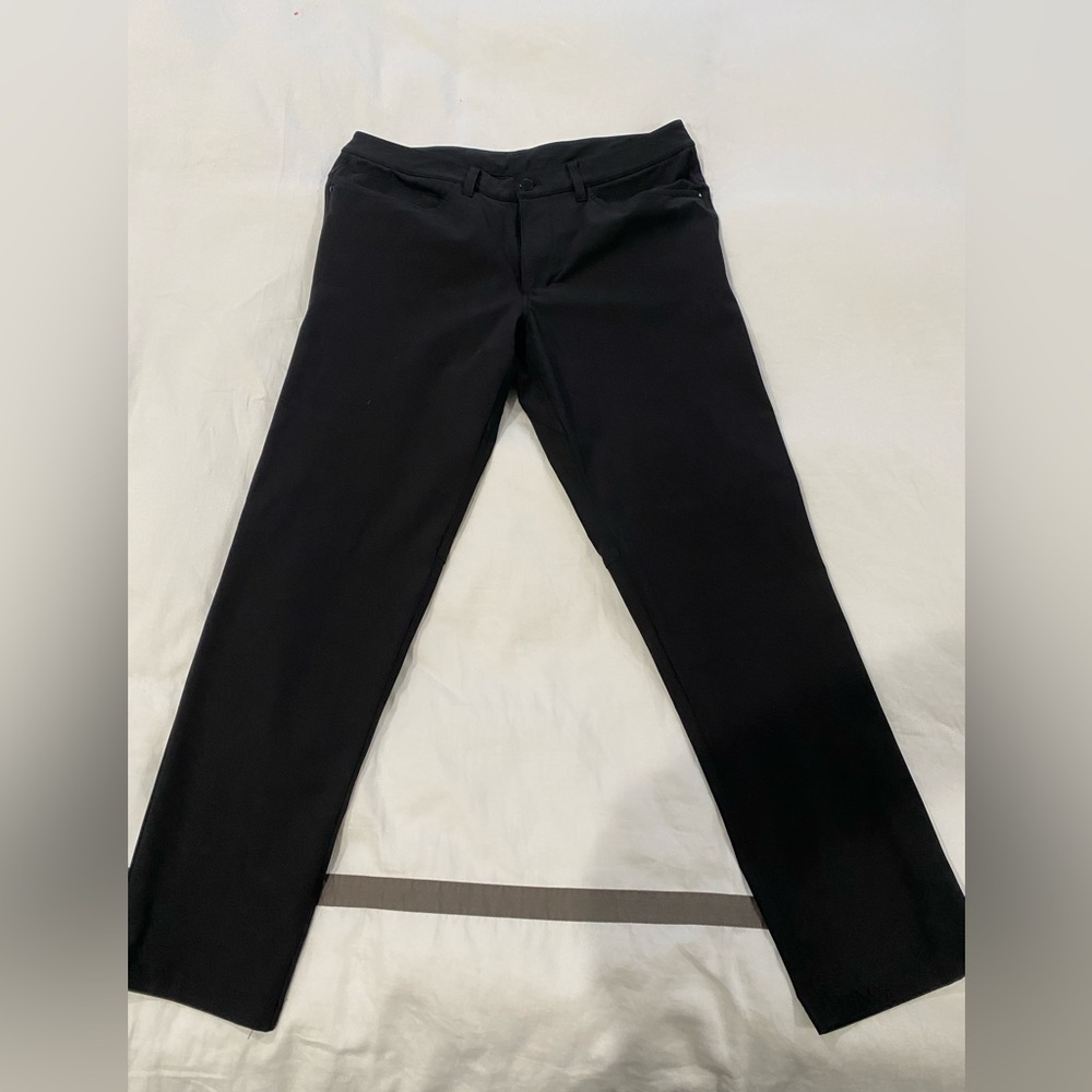 ABC Classic-Fit 5 Pocket Pant 33”. Warpstreme. Size 33” Inseam 30” BLACK